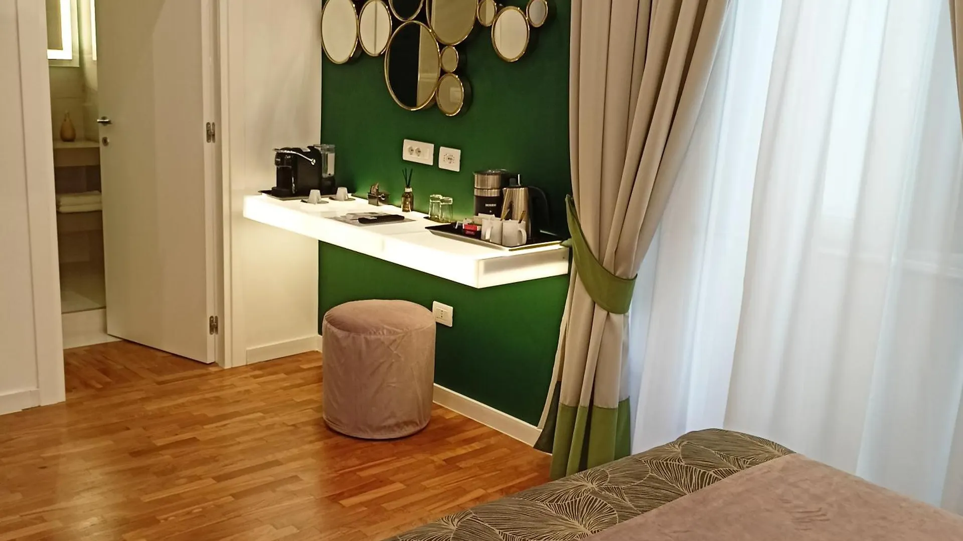La Lepre Bovio Hotel Napels