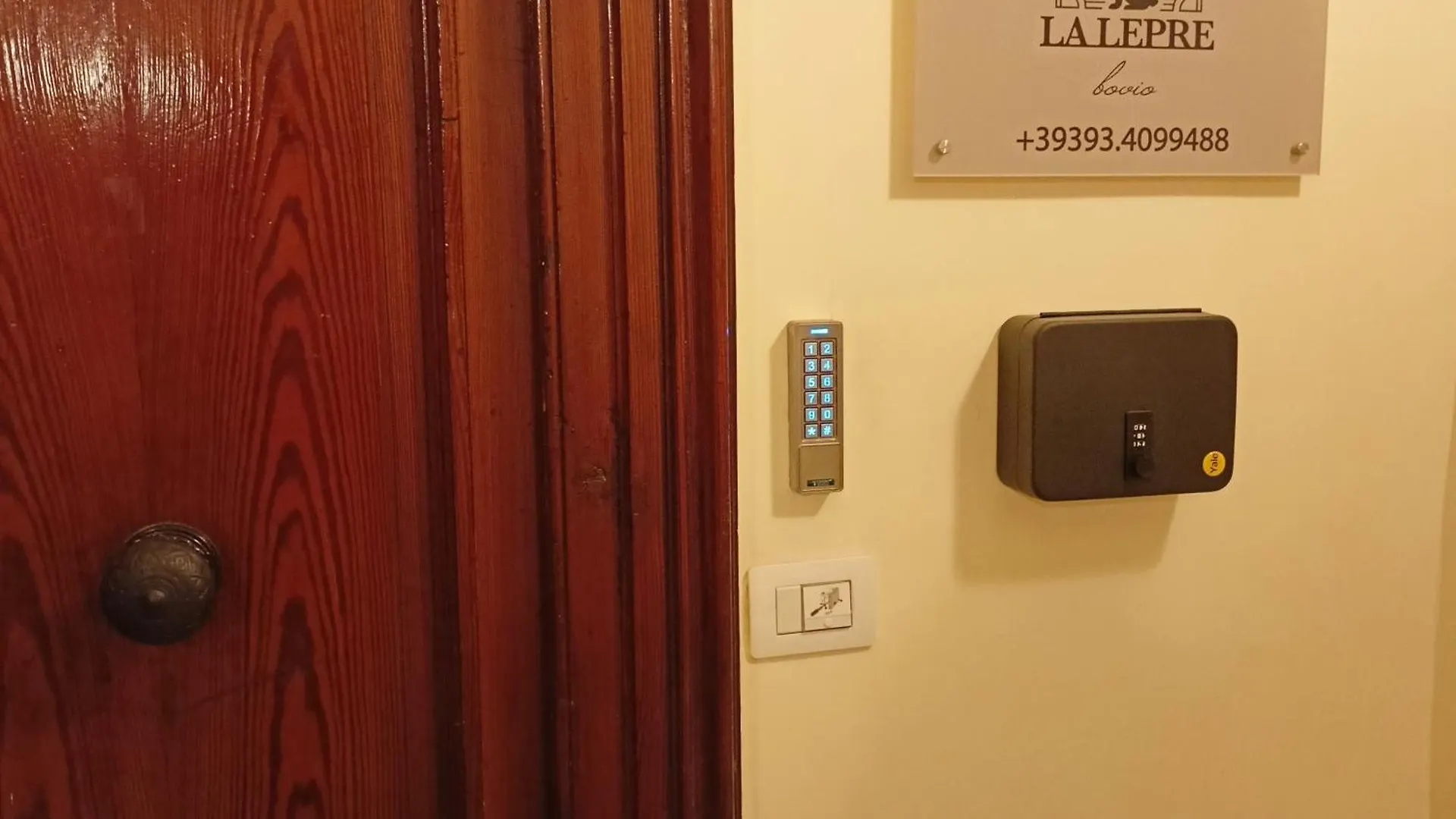 La Lepre Bovio Hotel Napels Gasthuis