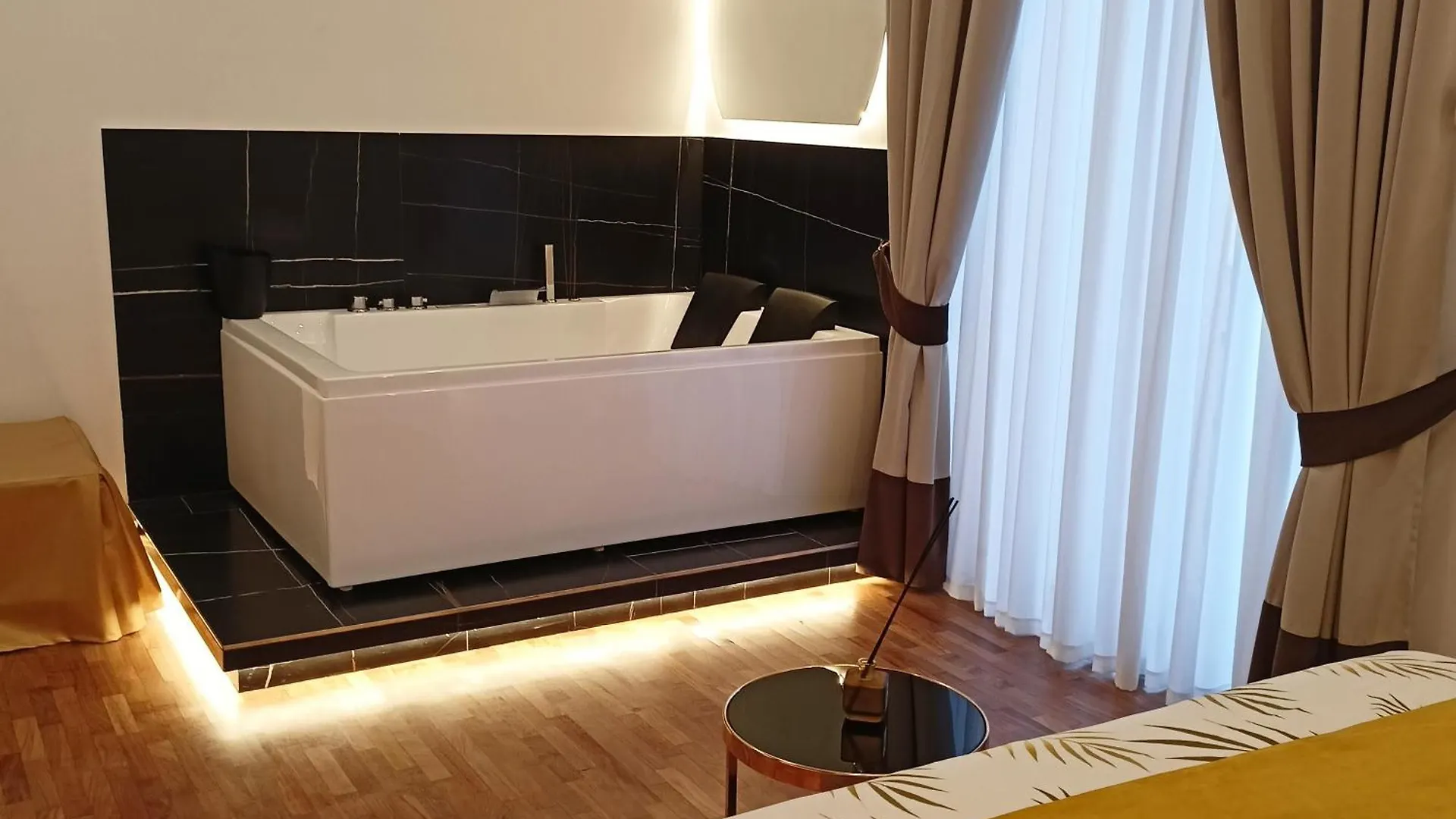 La Lepre Bovio Hotel Napels Gasthuis